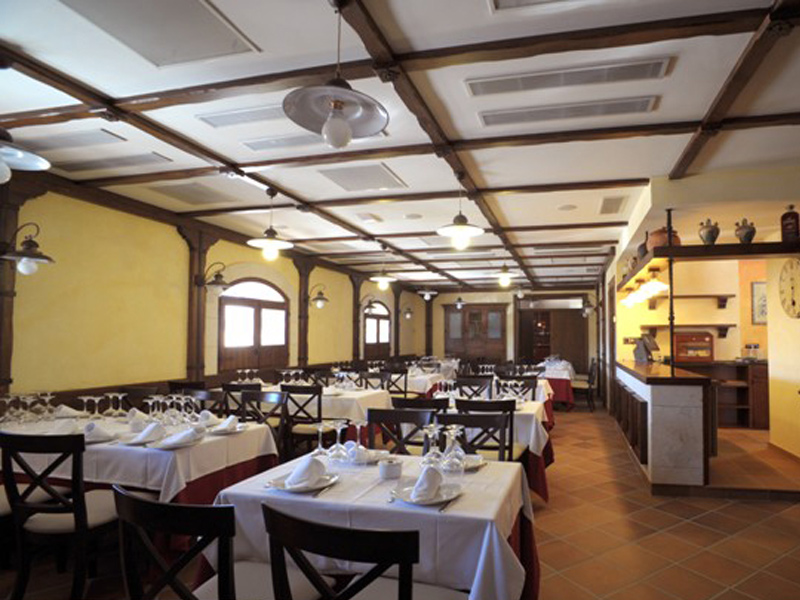 SALÓN RUSTICO- Restaurante El Riscal